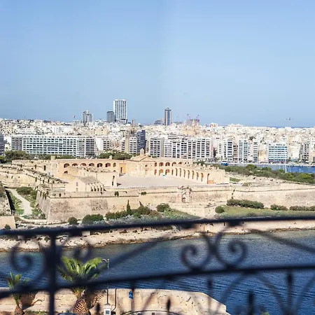 Collection Marsamxett Views * Valletta